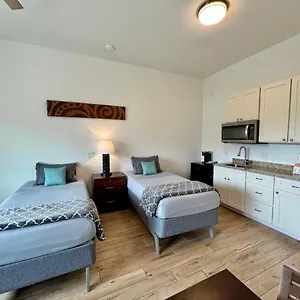 Unit 7 Maui Ohana Modern Apartment Wailuku