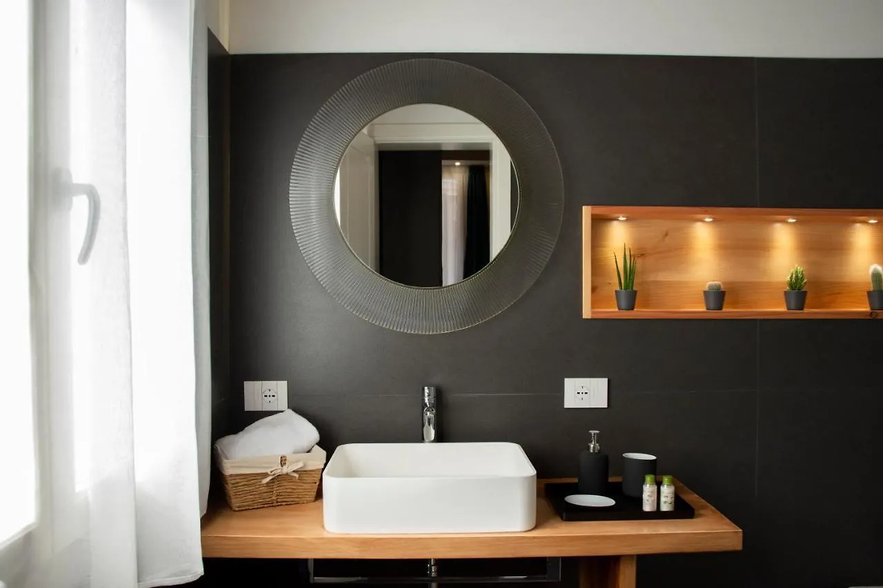 Fraivolti Apartment Venice 0*,  Italy
