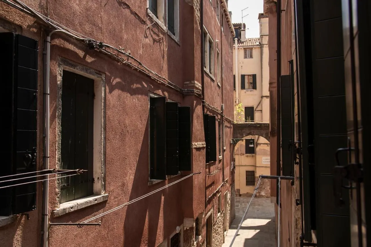 Fraivolti Apartment Venice 0*,